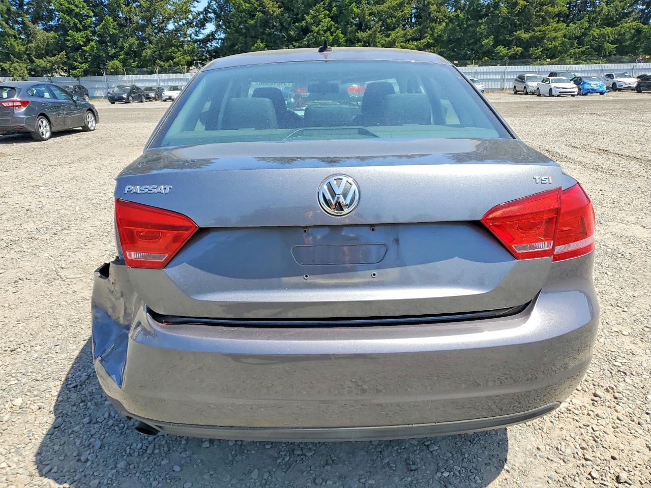 2014 Volkswagen Passat S - Фото 6
