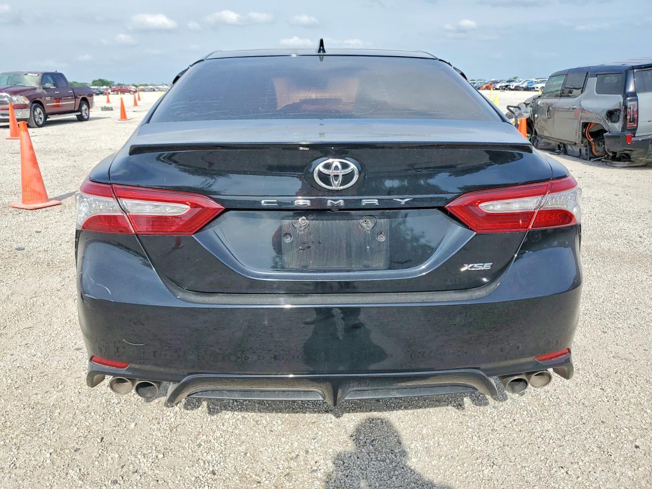 2020 Toyota Camry Xse - Image 6