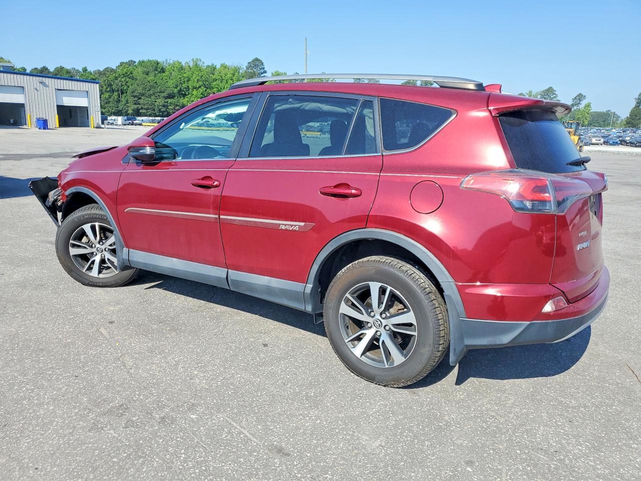2018 Toyota Rav4 Xle - Фото 2