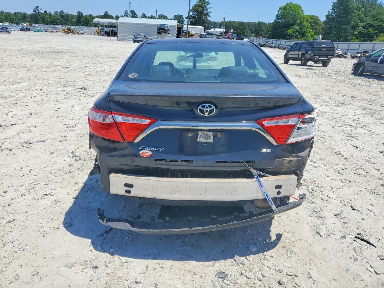 2015 Toyota Camry Se - Image 6