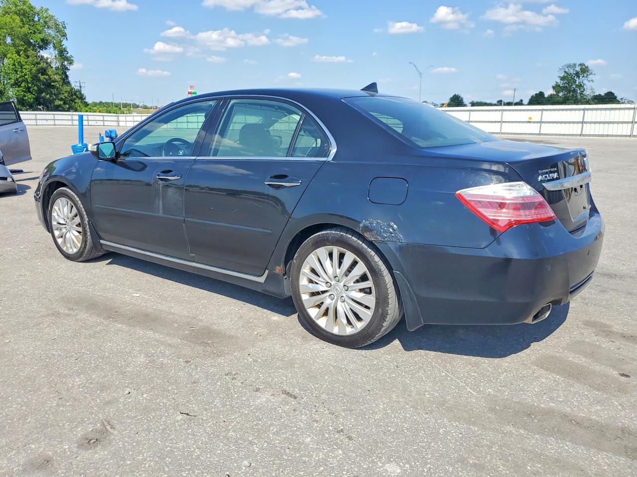 2012 Acura Rl - Image 2