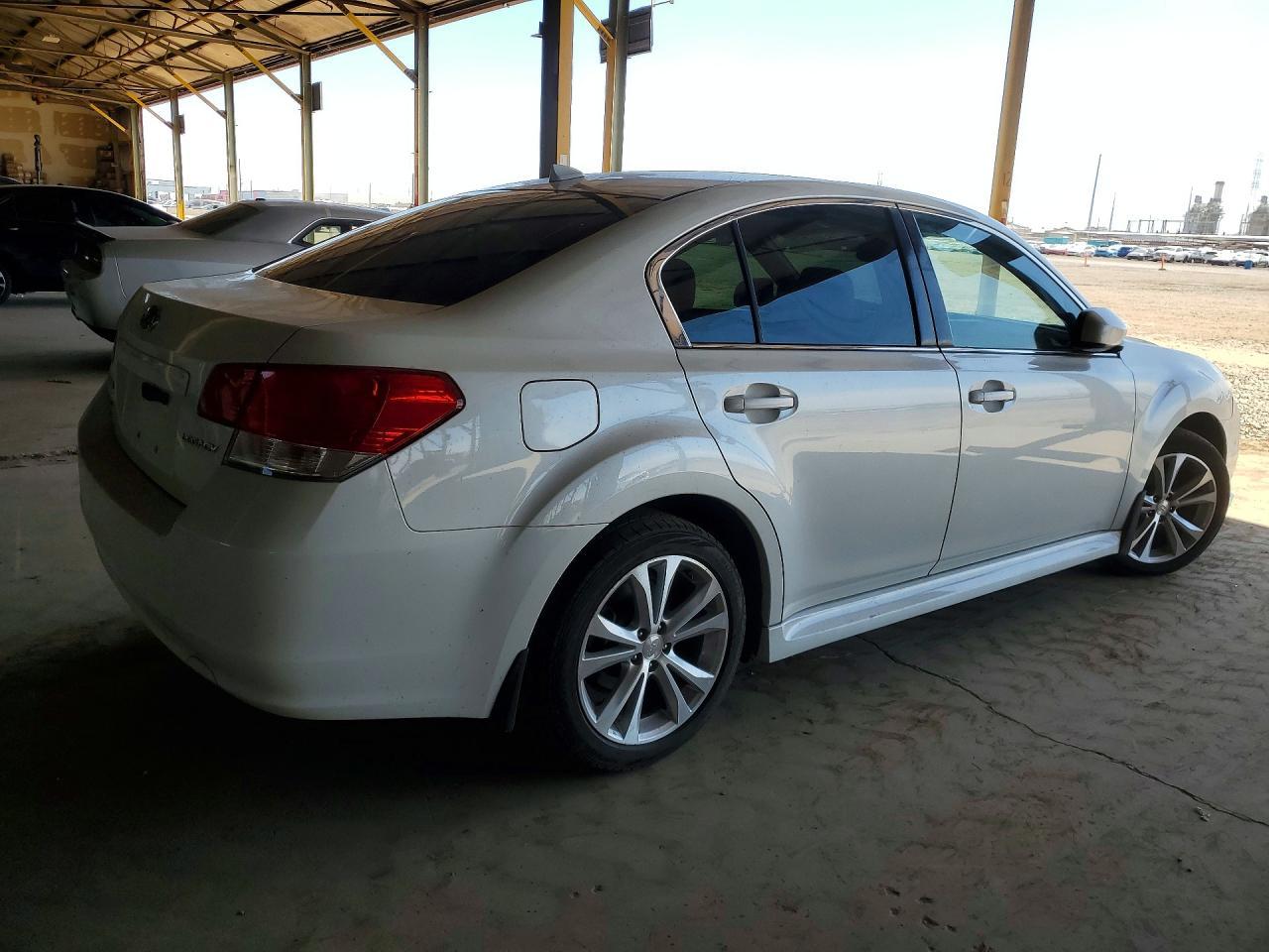 2013 Subaru Legacy 2.5I Limited - Фото 3