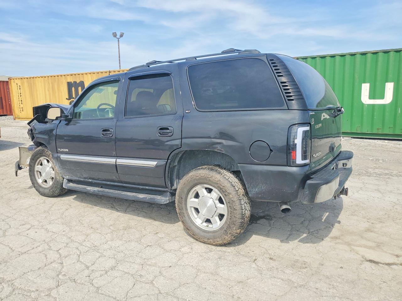 2005 GMC Yukon - Фото 2