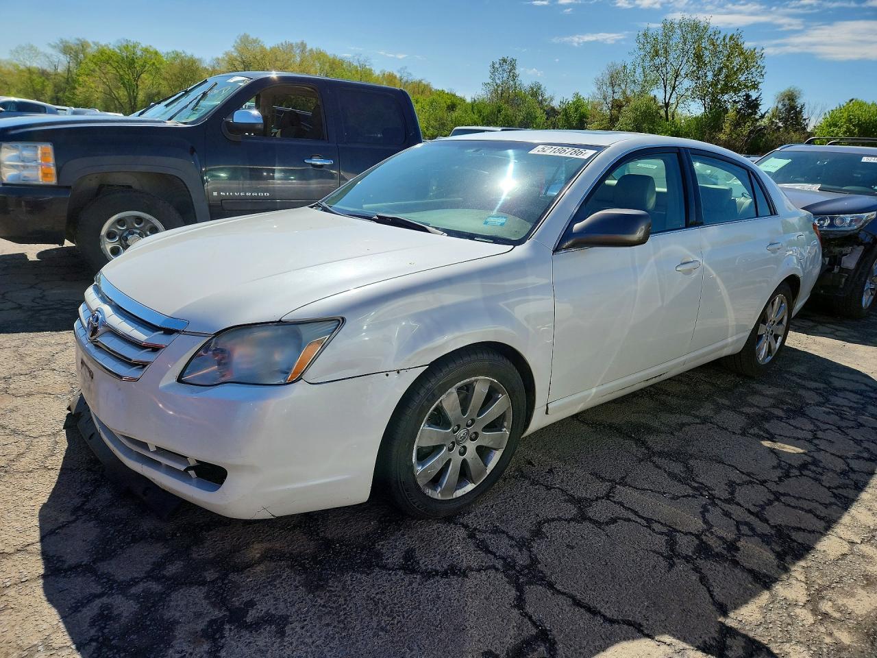 2005 Toyota Avalon Xls
