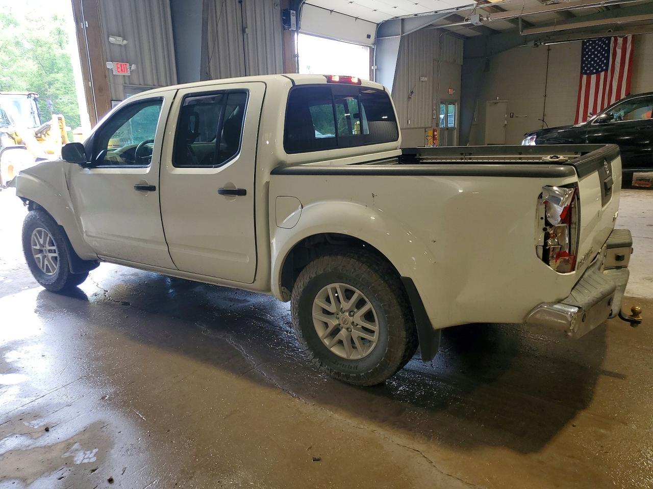 2017 Nissan Frontier - Фото 2