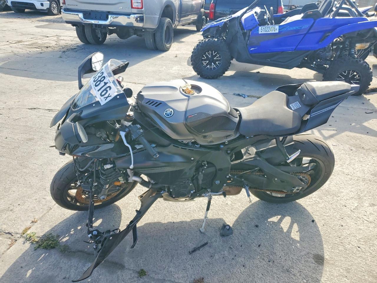 2025 Yamaha Yzf1000 - Фото 3