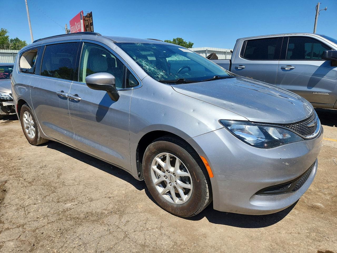 2021 Chrysler Voyager Lxi - Image 4
