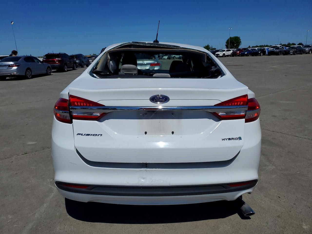 2017 Ford Fusion S Hybrid - Фото 6