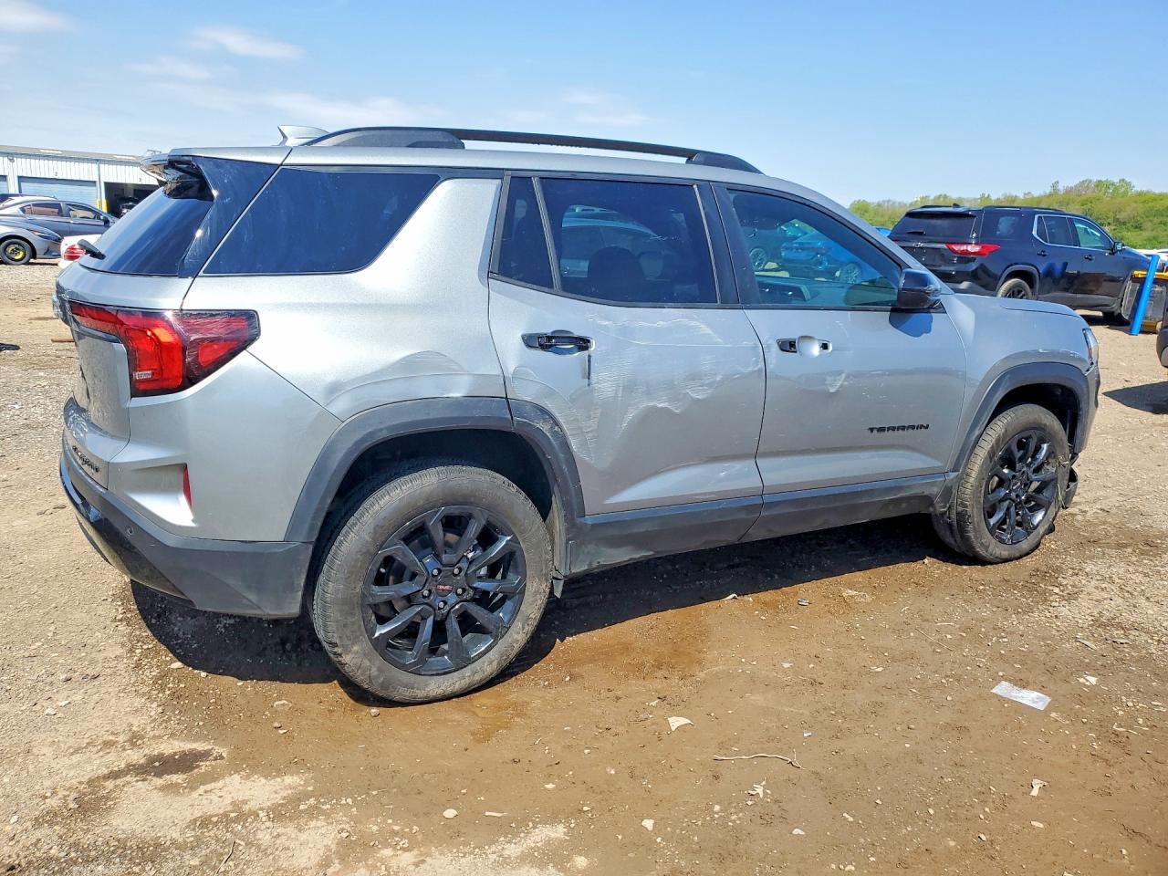 2025 GMC Terrain Elevation - Фото 3