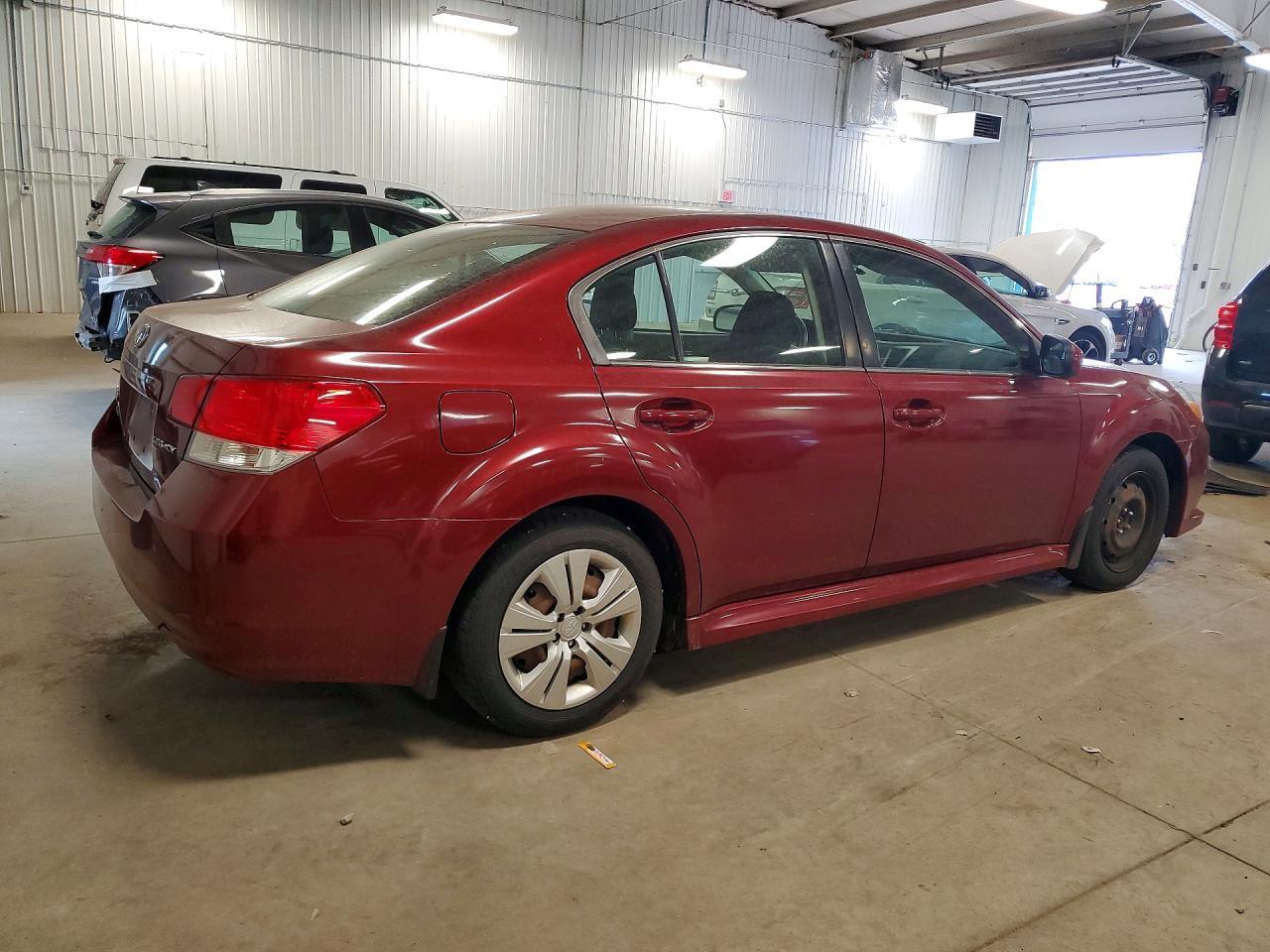 2013 Subaru Legacy 2.5I - Фото 3