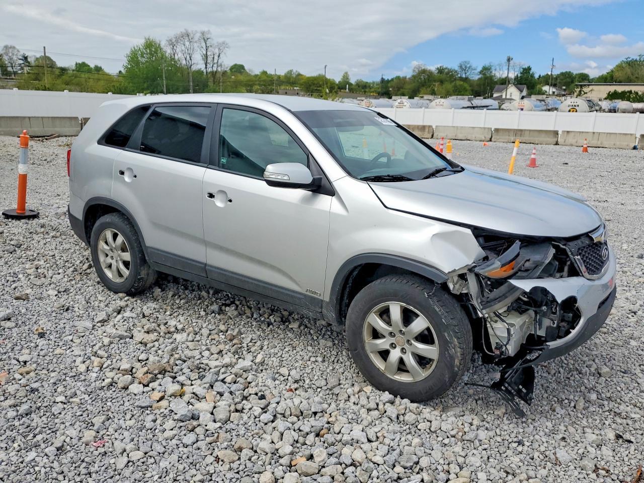 2011 Kia Sorento Lx - Image 4