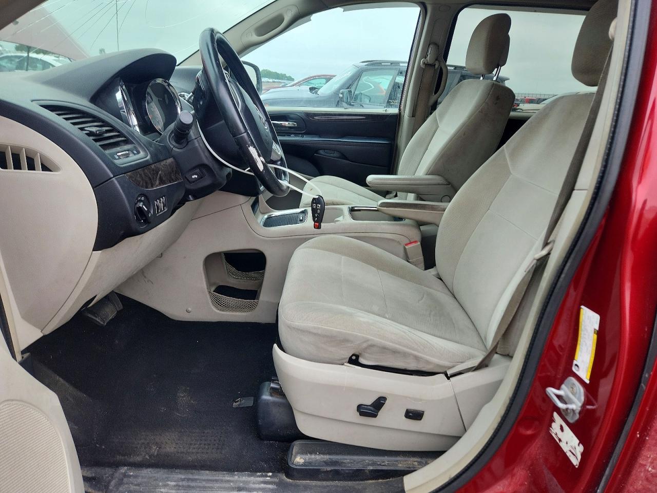2011 Dodge G Carv Se - Image 7