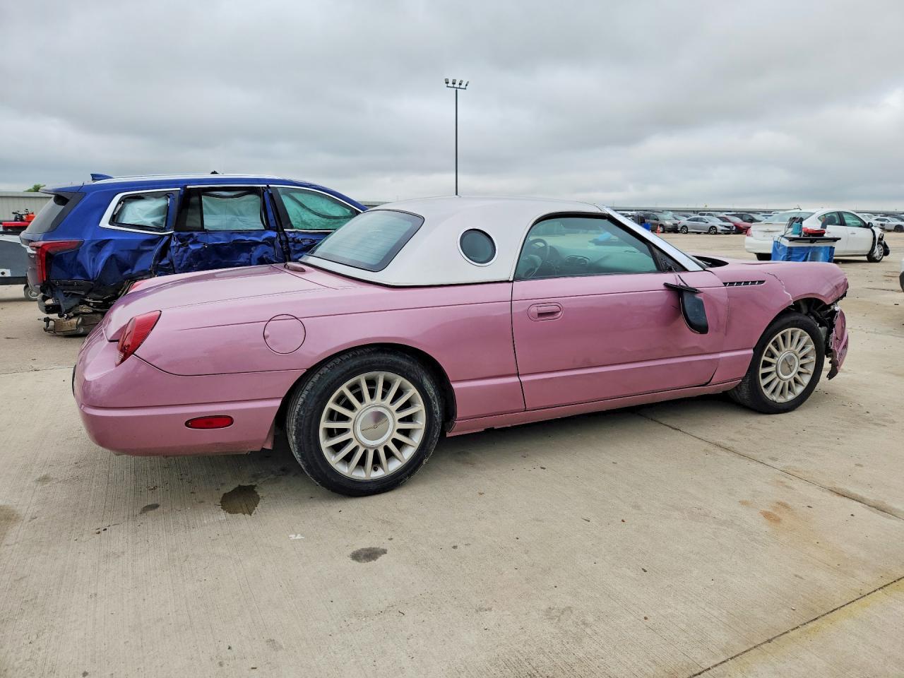 2004 Ford Thunderbird - Фото 3