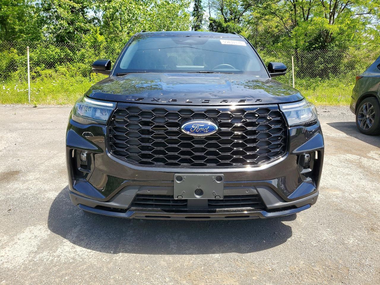 2025 Ford Explorer St - Image 5