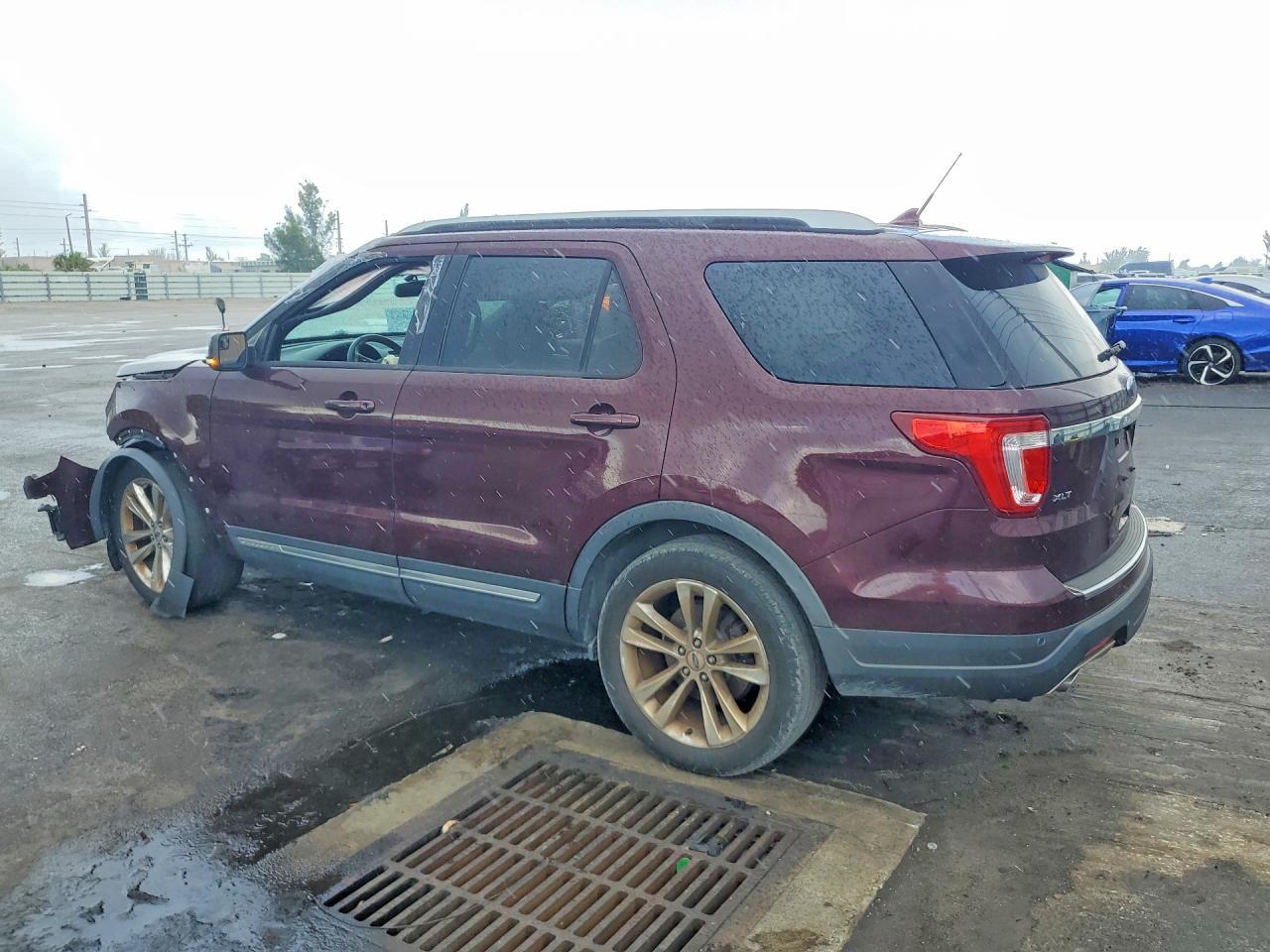 2018 Ford Explorer Xlt - Image 2