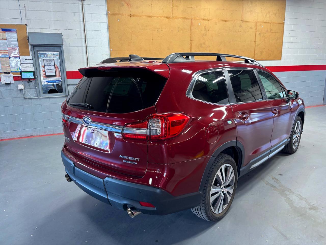 2022 Subaru Ascent Limited - Image 4