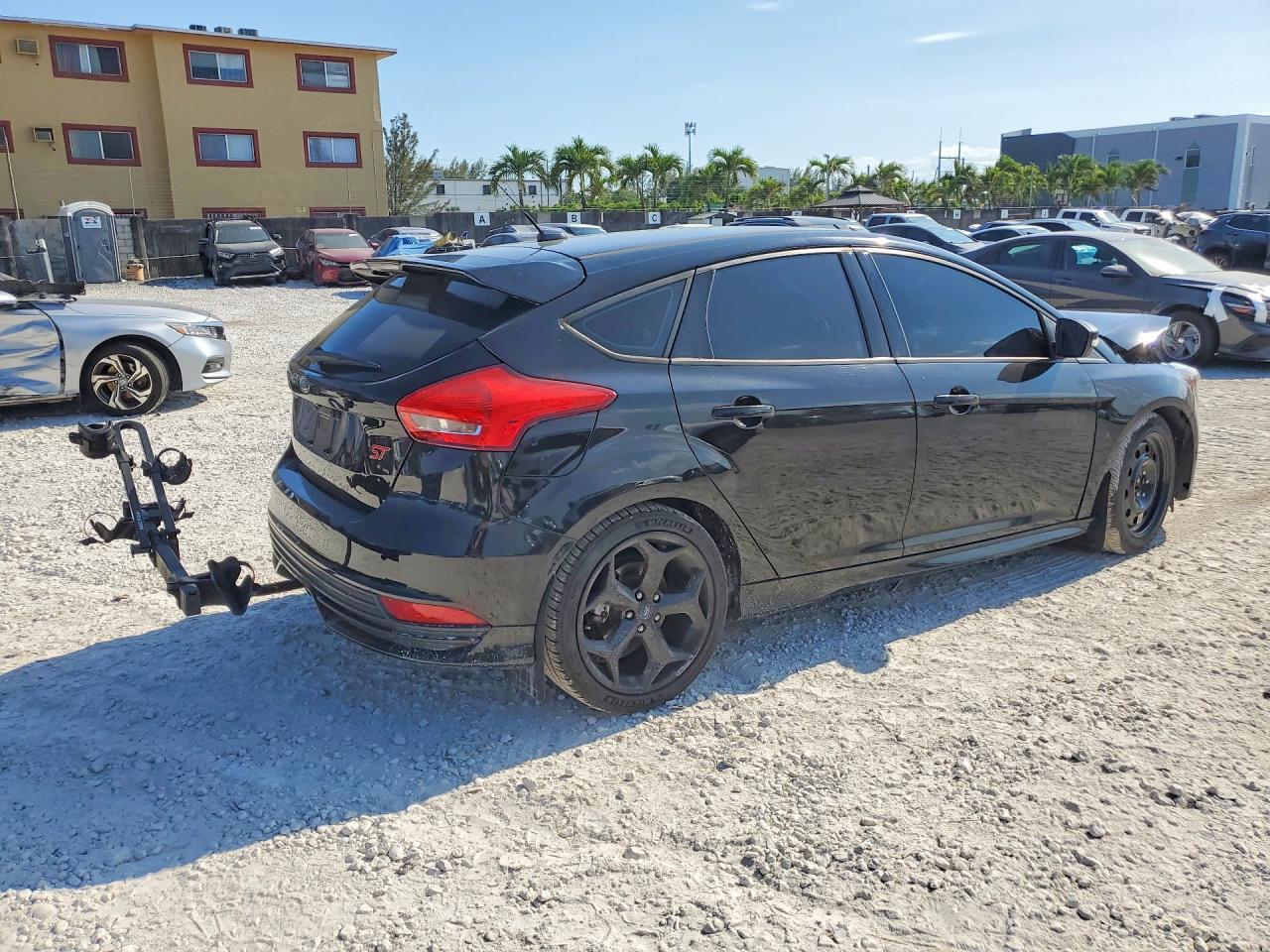2017 Ford Focus St - Image 3