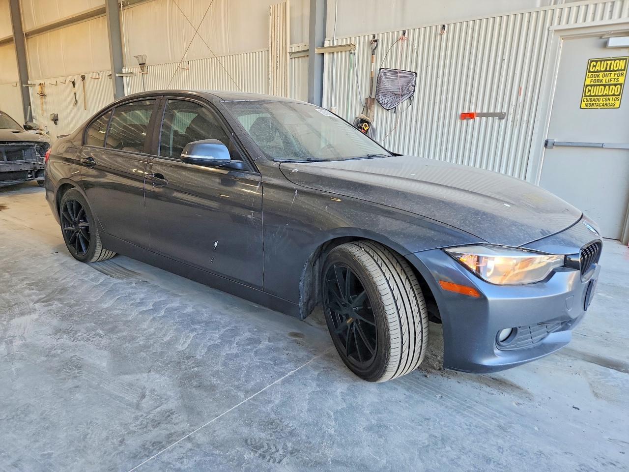 2014 BMW 320 I xDrive - Фото 4