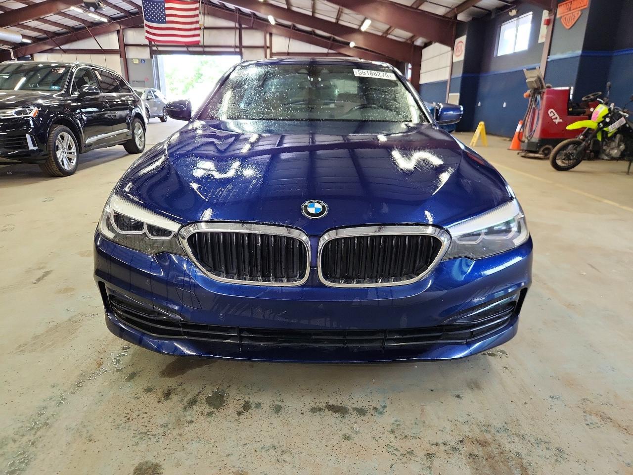 2020 BMW 530 Xi - Image 5