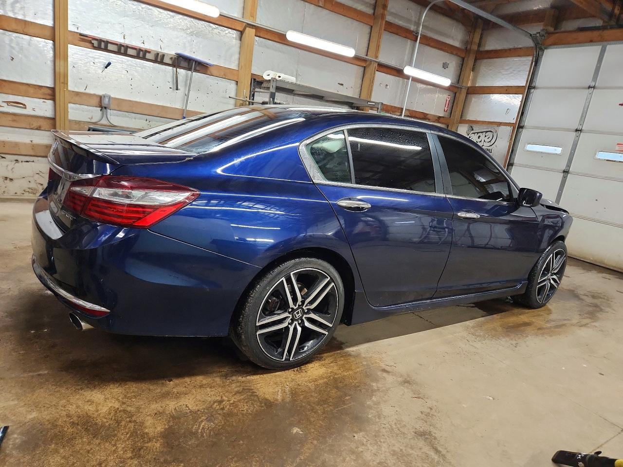 2017 Honda Accord Sport - Фото 3