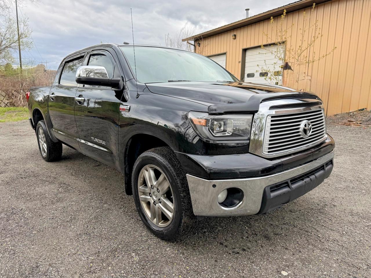 2013 Toyota Tundra Platinum - Фото 2