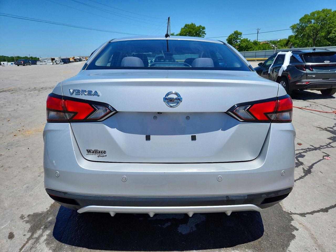 2021 Nissan Versa S - Фото 6