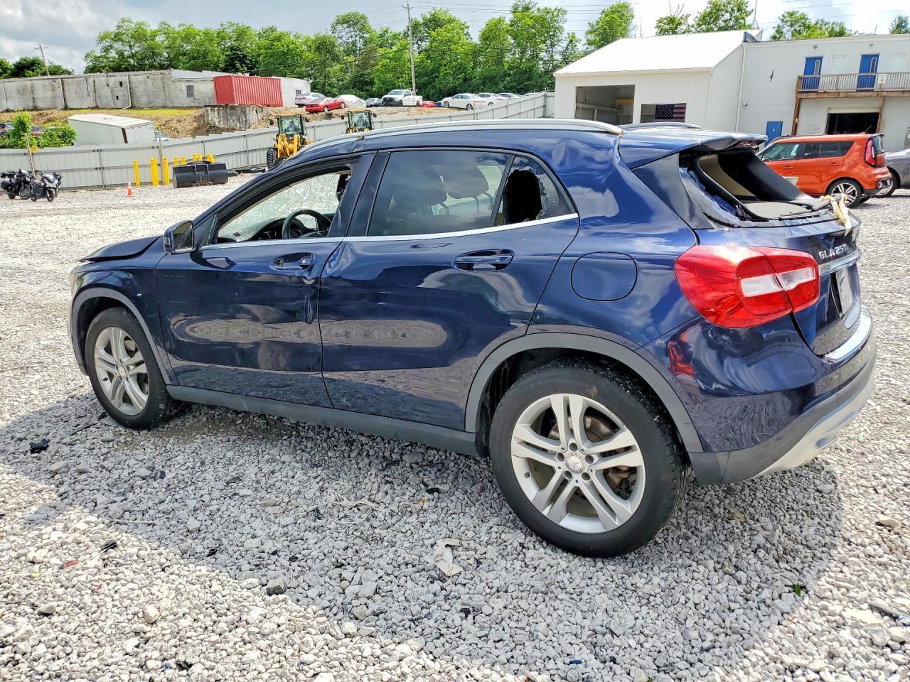 2017 Mercedes-Benz Gla 250 4Matic - Фото 2
