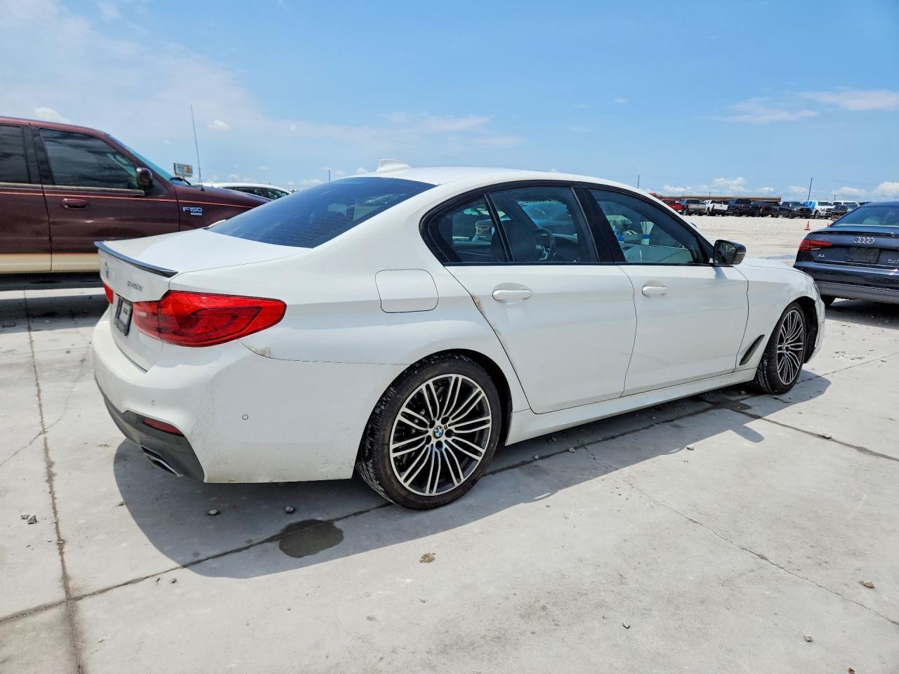 2020 BMW 540 Xi - Image 3
