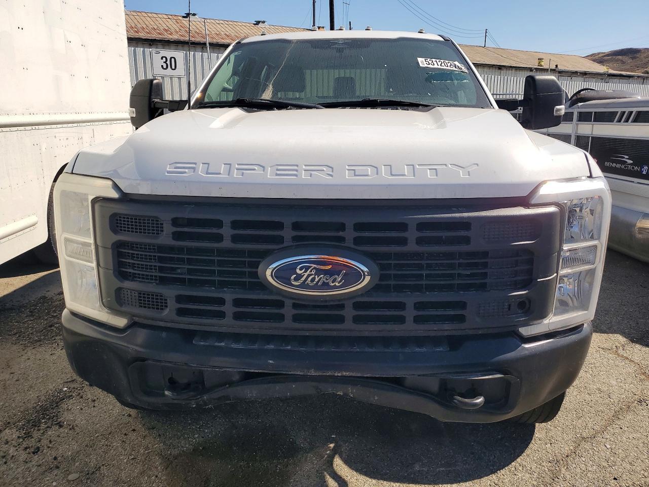 2023 Ford F350 Super Duty - Image 5