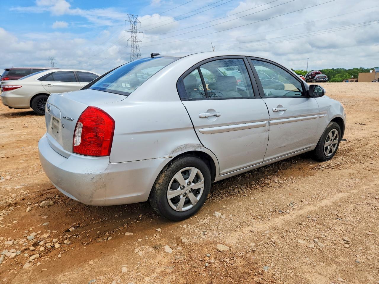 2009 Hyundai Accent Gls - Фото 3