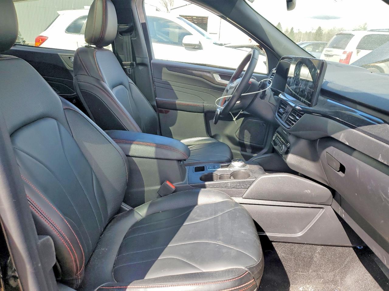 2025 Ford Escape St Line Elite - Image 7