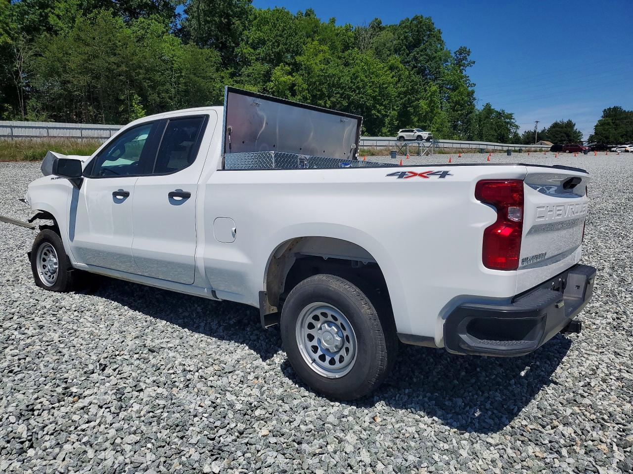 2025 Chevrolet Silverado K1500 - Image 2