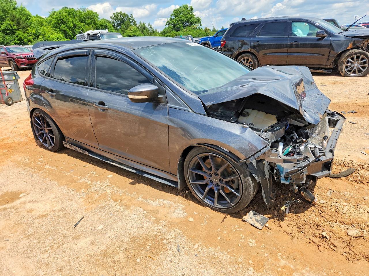 2018 Ford Focus St - Image 4