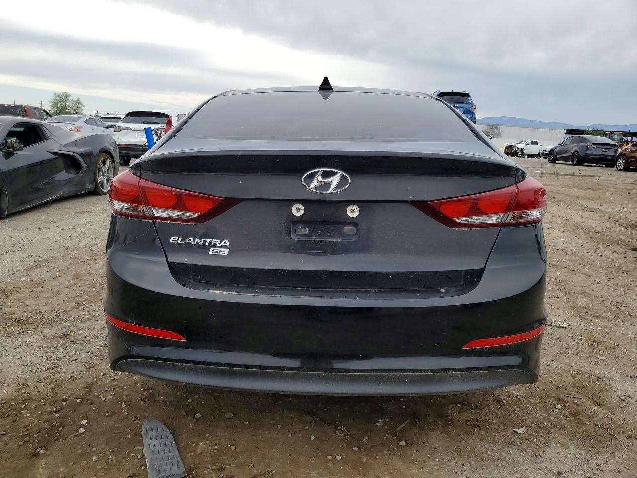 2017 Hyundai Elantra Se - Image 6