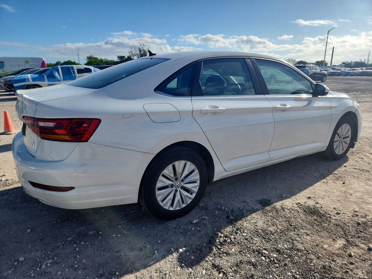 2019 Volkswagen Jetta S - Image 3