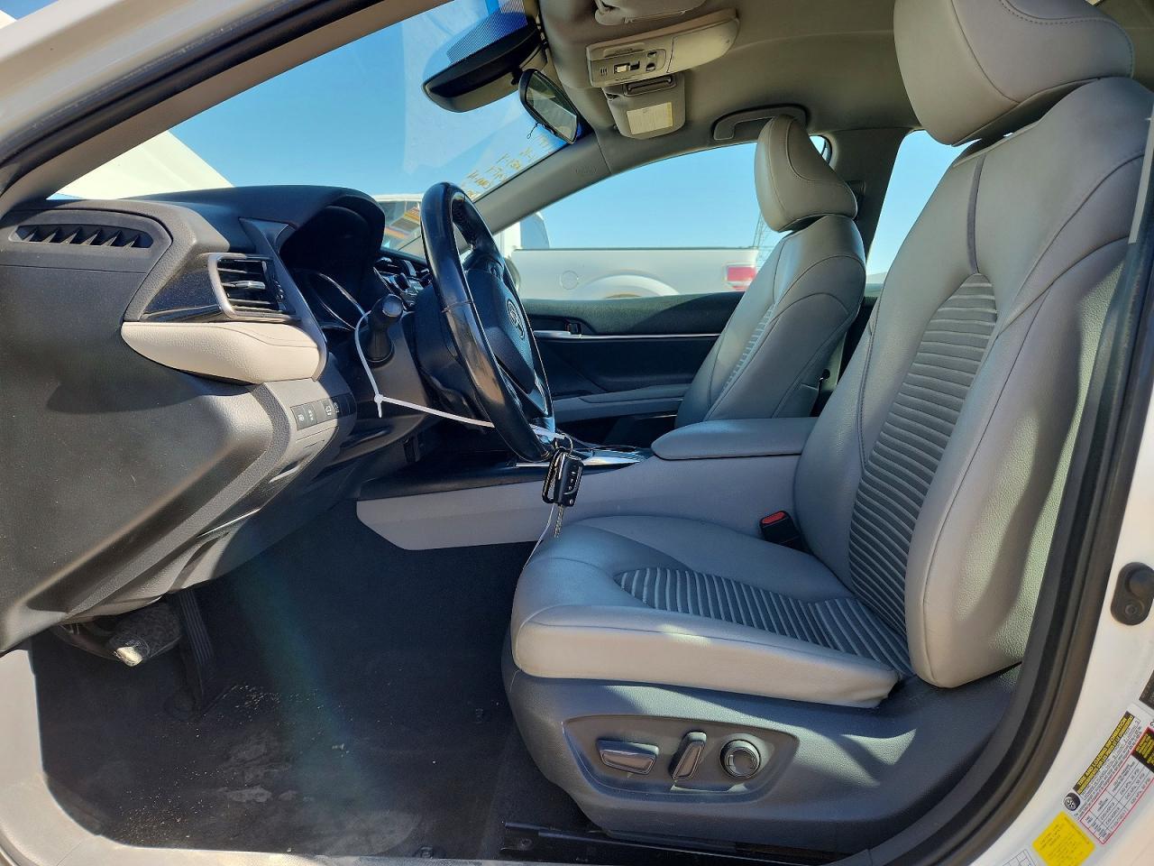 2020 Toyota Camry Se - Фото 7