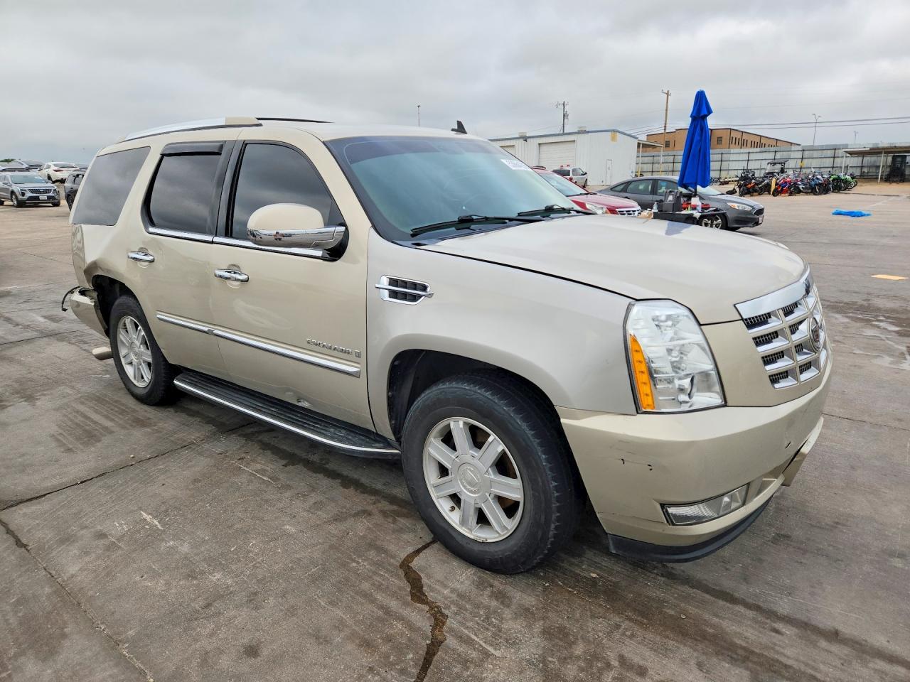2009 Cadillac Escalade - Image 4