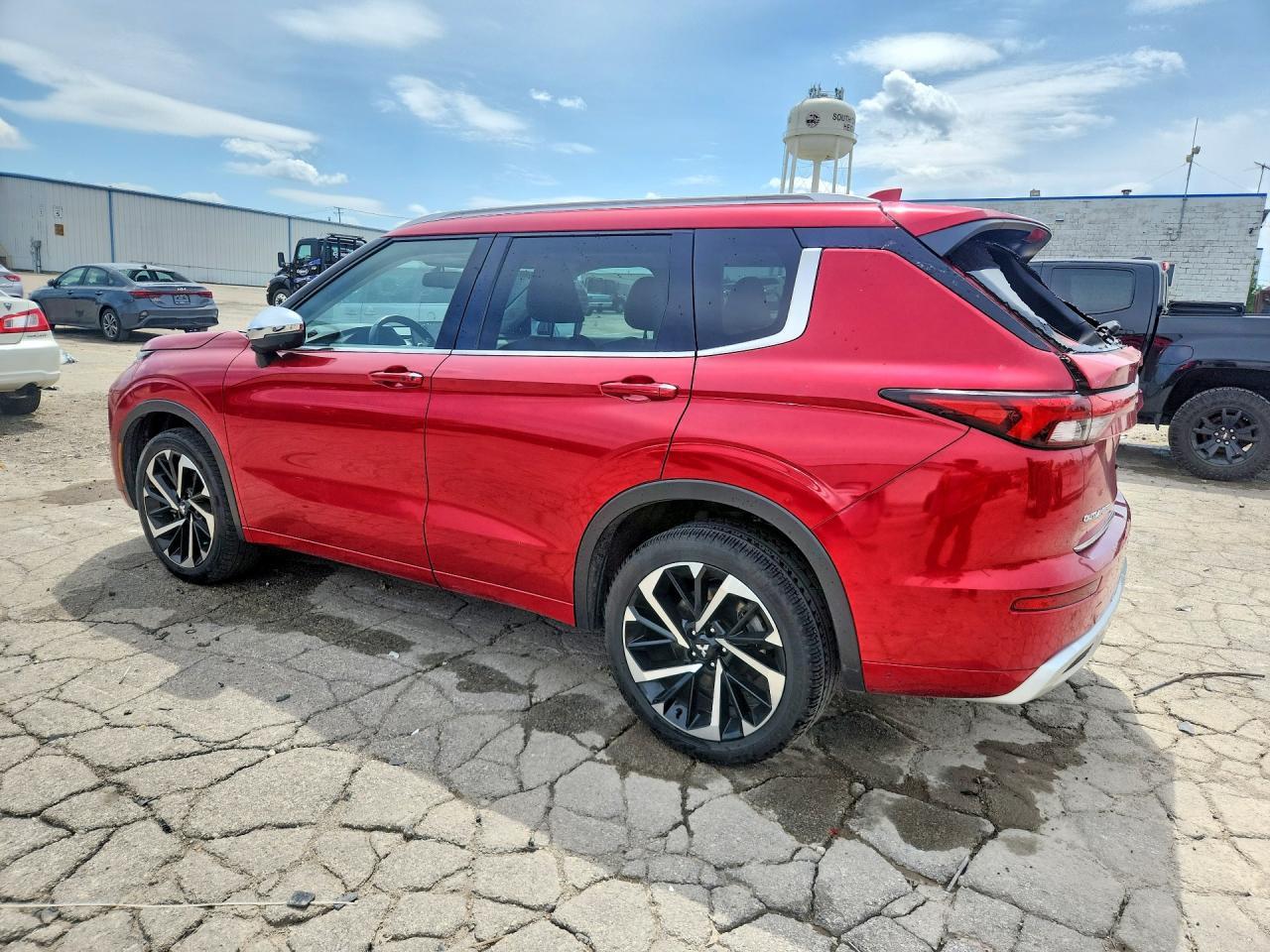 2023 Mitsubishi Outlander Sel - Фото 2