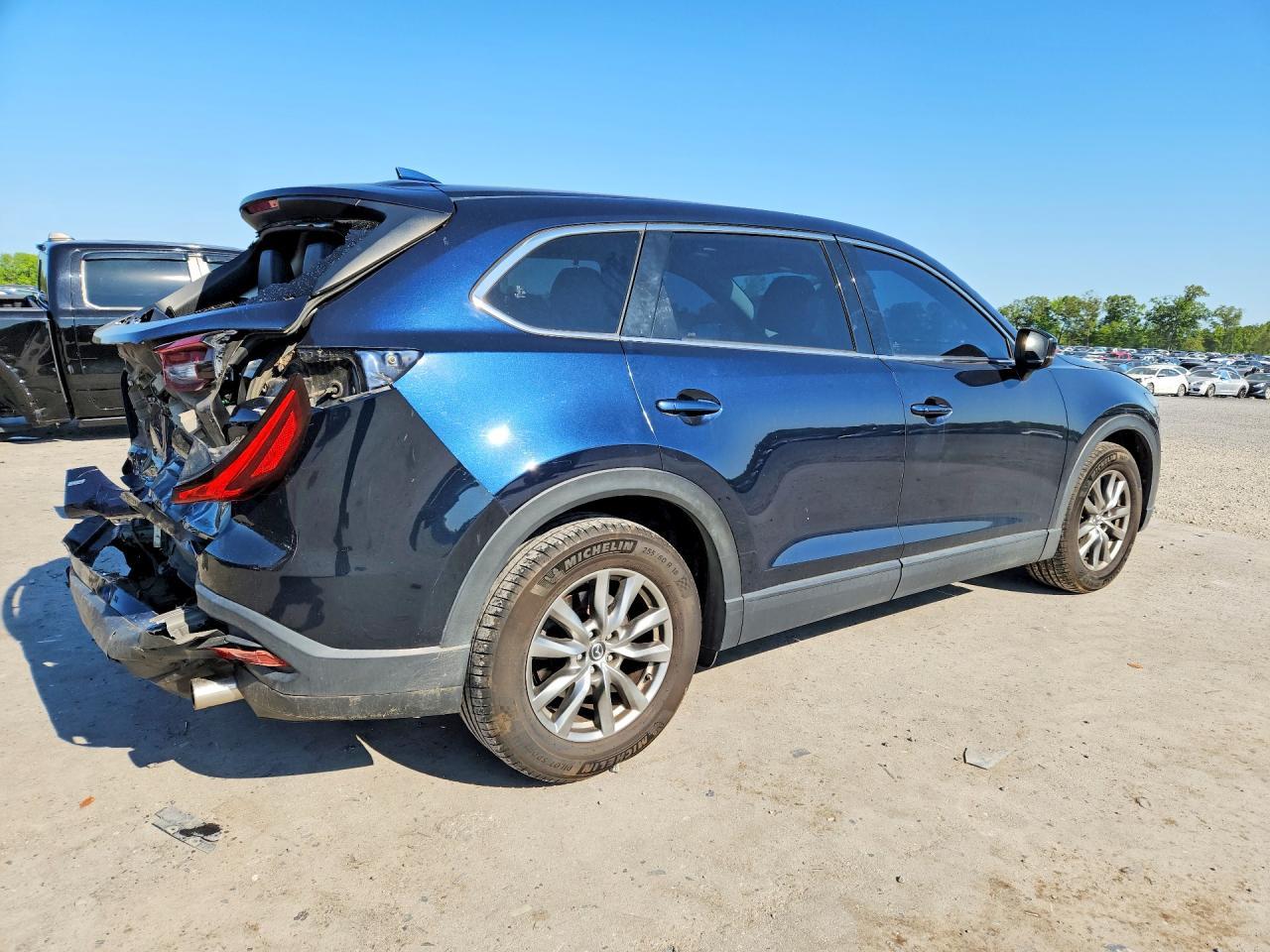2018 Mazda Cx-9 Touring - Image 3