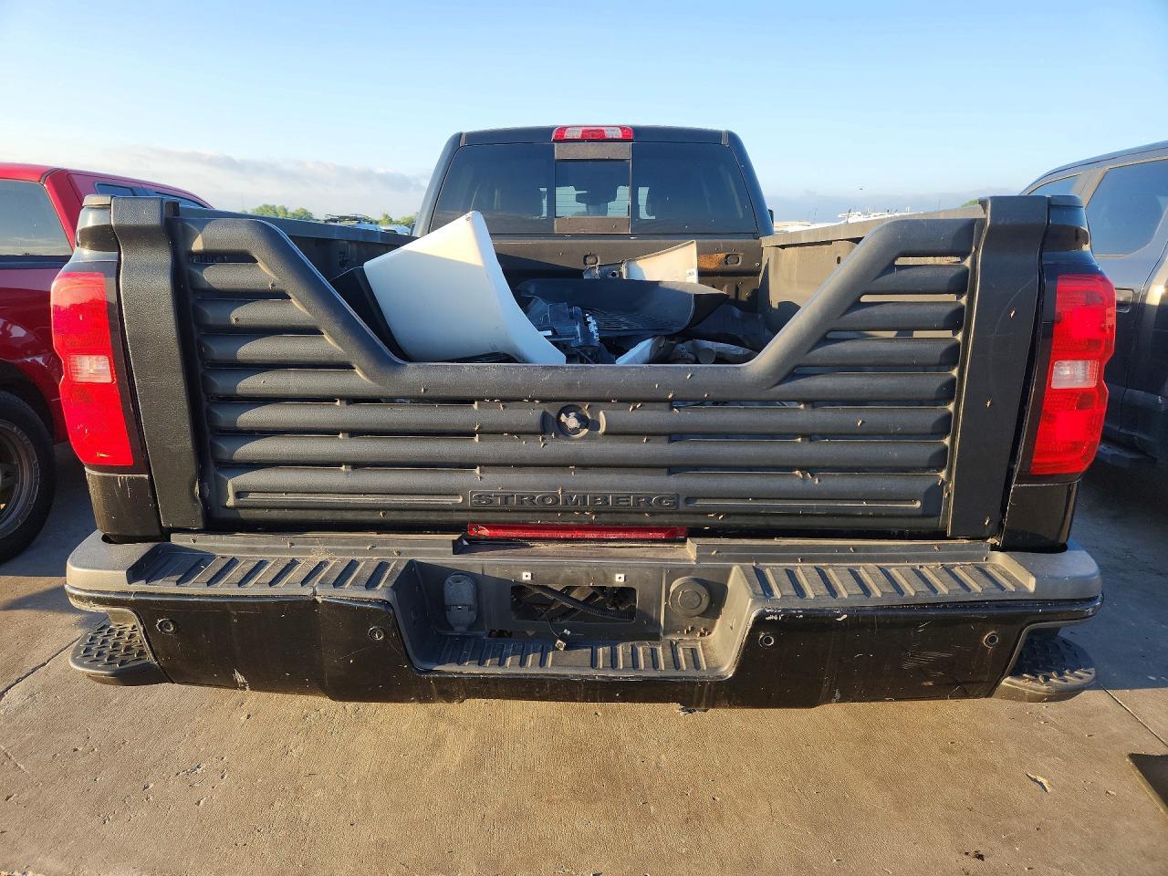2016 Chevrolet Silverado K3500 High Country - Фото 6