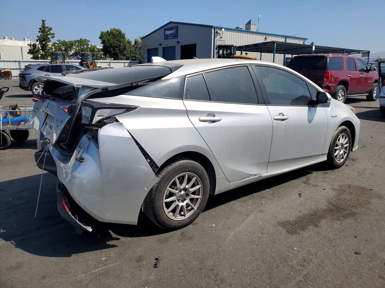 2020 Toyota Prius Xle Awd-E - Фото 3