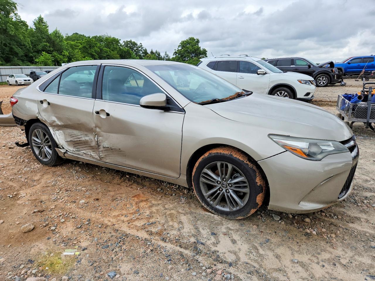 2015 Toyota Camry Se - Фото 4