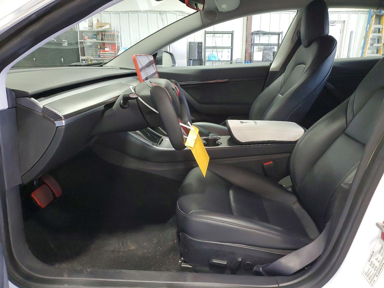 2020 Tesla Model 3 - Image 7