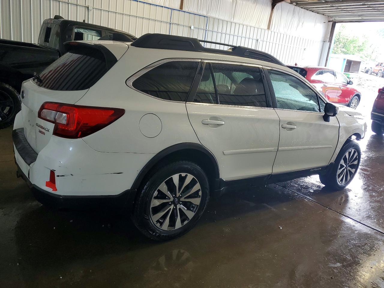 2016 Subaru Outback 3.6R Limited - Фото 3