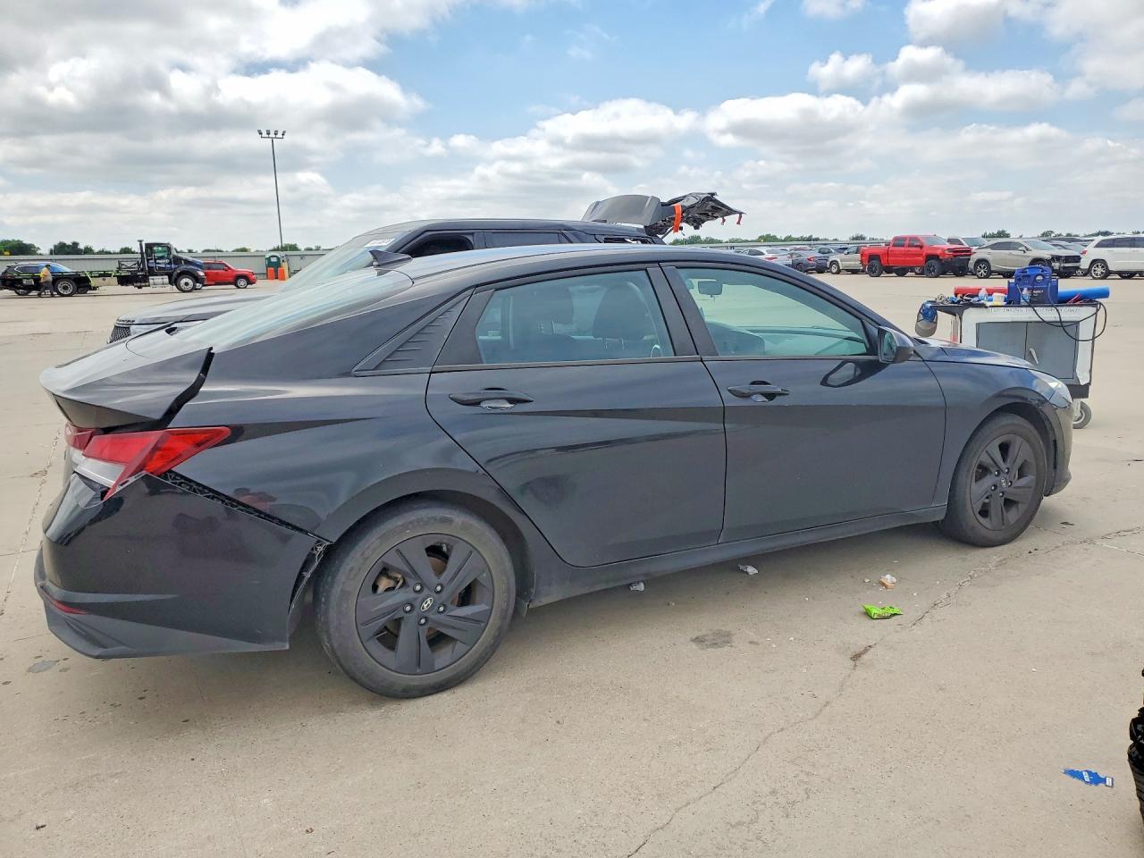 2021 Hyundai Elantra Sel - Фото 3