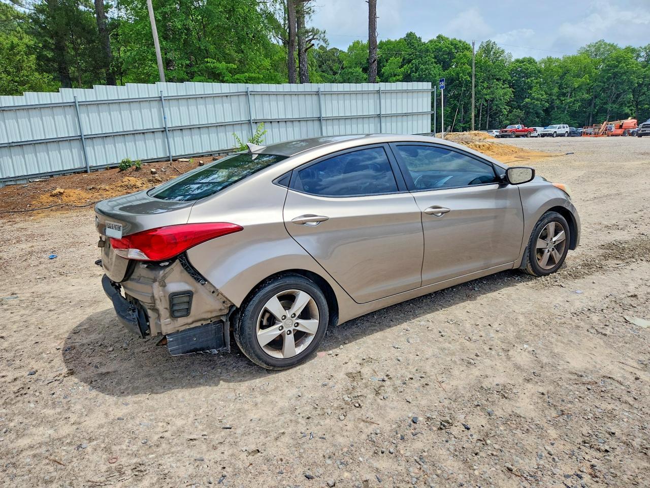 2013 Hyundai Elantra Gls - Image 3