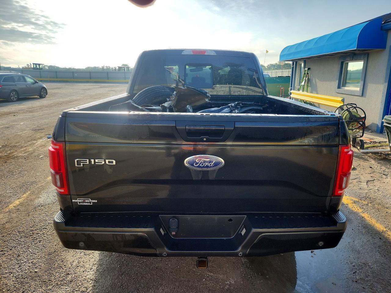 2015 Ford F150 Supercrew - Фото 6