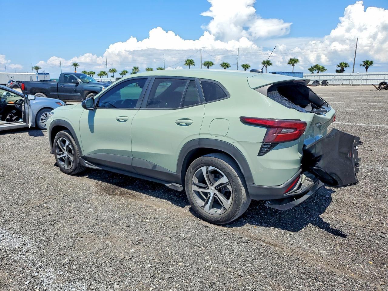 2024 Chevrolet Trax 1Rs - Фото 2