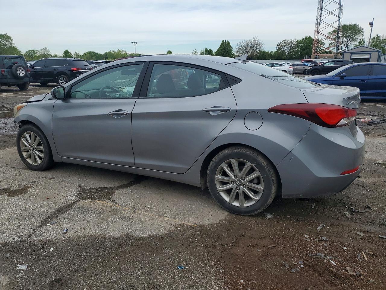 2014 Hyundai Elantra Se - Фото 2