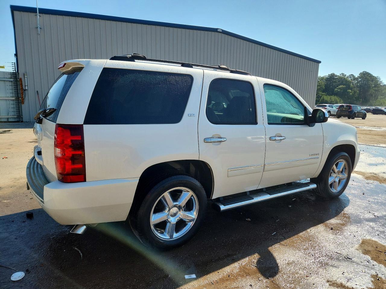 2014 Chevrolet Tahoe K1500 Ltz - Image 3